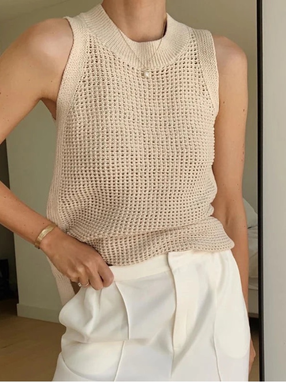 Commense Knit Hollow Solid Vest